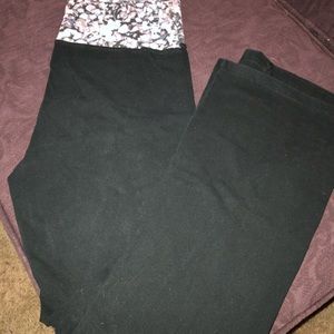 Victoria’s Secret yoga pants